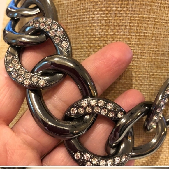 NEW Premier Designs Limited Edition Roxy Necklace Lightweight Gunmetal - Picture 12 of 13